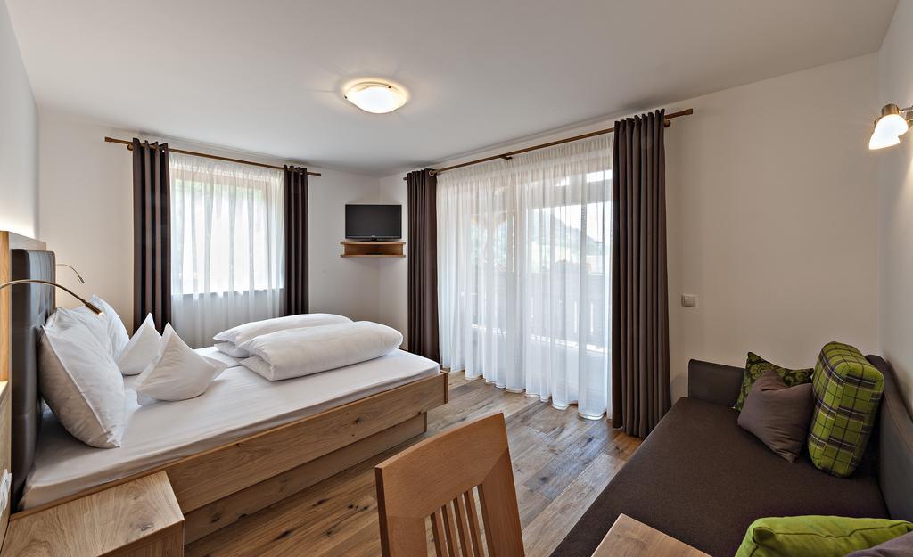 Hotel Pfandleralm San Martino In Passiria  Pokoj fotografie